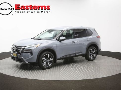 Used 2024 Nissan Rogue SL AWD/4WD image 56