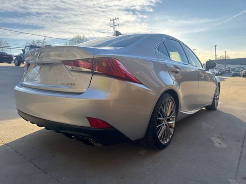 Used 2017 Lexus IS 200t image 5
