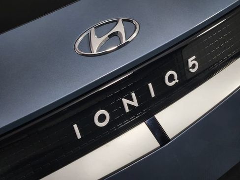 Certified 2024 Hyundai Ioniq 5 SEL AWD/4WD image 9