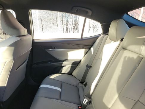 Used 2025 Toyota Camry LE image 10