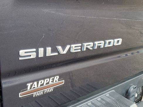 Used 2023 Chevrolet Silverado 1500 Custom image 6