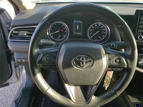 Used 2023 Toyota Camry SE image 14