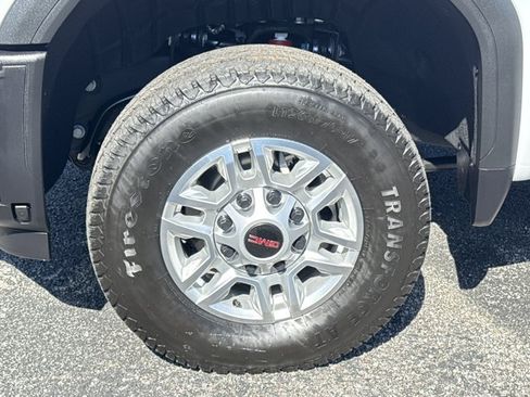 New 2026 GMC Sierra 2500 Pro AWD/4WD image 4