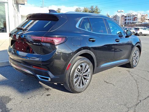 Certified 2025 Buick Envision Preferred image 7