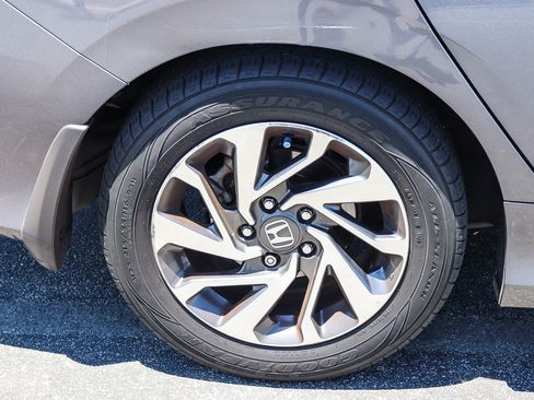 Certified 2018 Honda Civic EX image 8