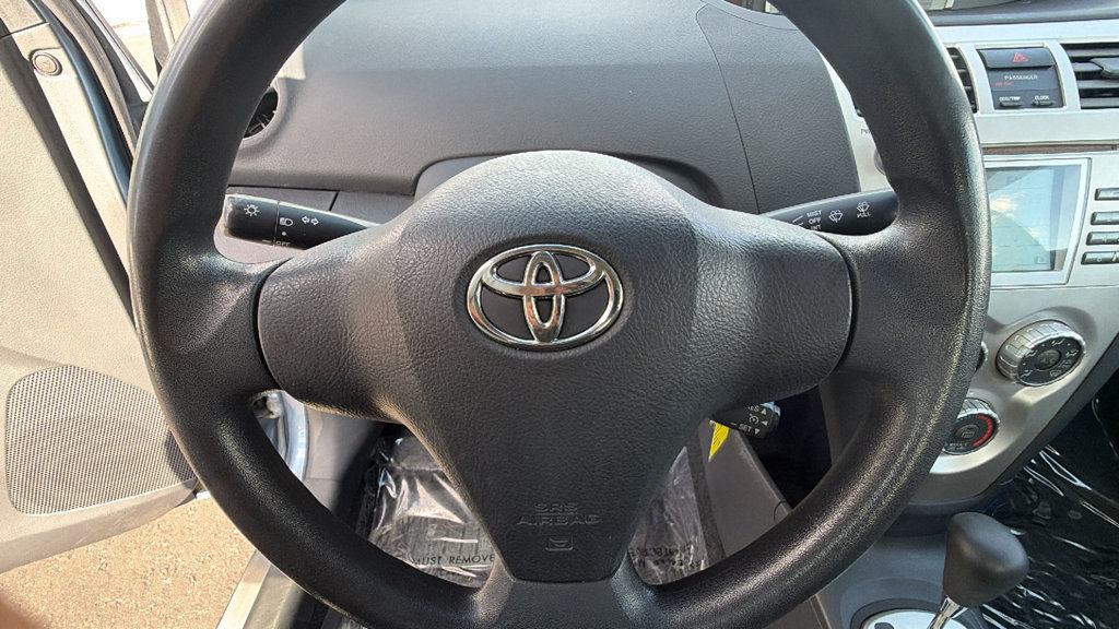 Used 2008 Toyota Yaris S FWD image 17