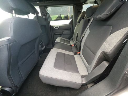 Used 2025 Ford Bronco Big Bend image 9