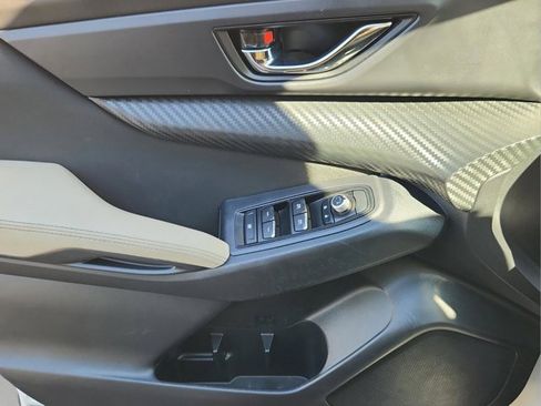 Used 2023 Subaru Ascent Premium w/ Convenience Package image 17