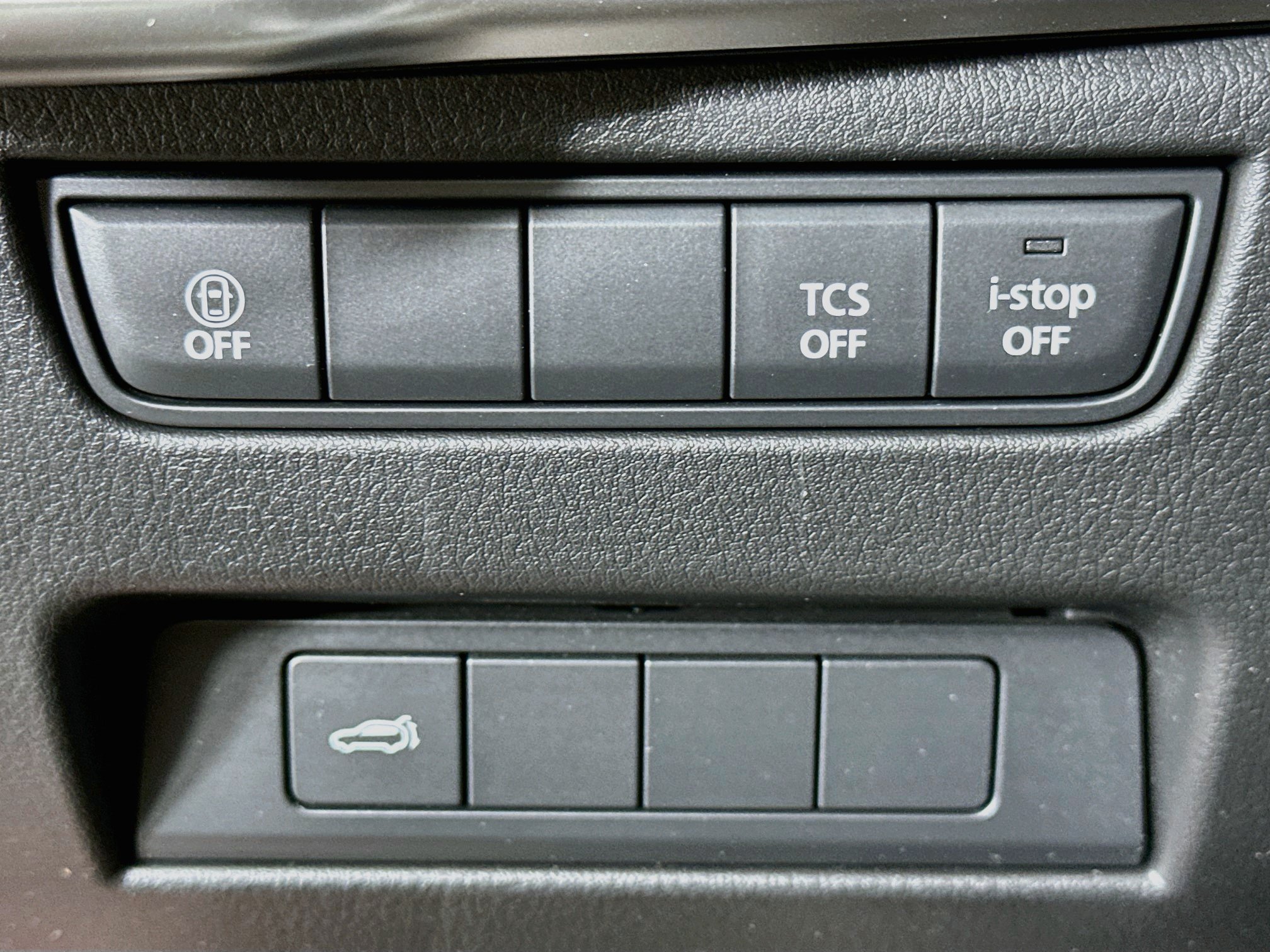 Used 2024 MAZDA CX-90 3.3 Turbo w/ Preferred Plus AWD/4WD image 17