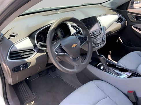 Used 2020 Chevrolet Malibu LS FWD image 17