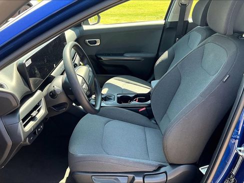 New 2025 Kia K4 LXS image 20