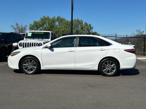 Used 2016 Toyota Camry SE FWD image 6