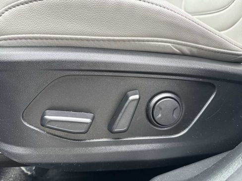 Used 2024 Hyundai Tucson SEL w/ Convenience Package FWD image 16