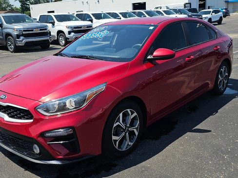 Used 2019 Kia Forte LXS FWD image 3