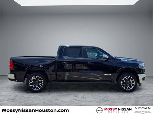 Used 2026 RAM 1500 Laramie AWD/4WD image 8