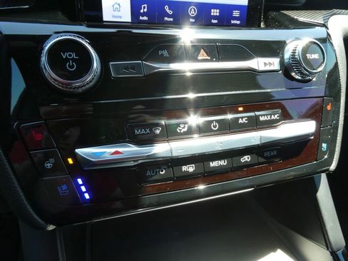 Used 2024 Ford Explorer ST w/ Equipment Group 401A AWD/4WD image 33