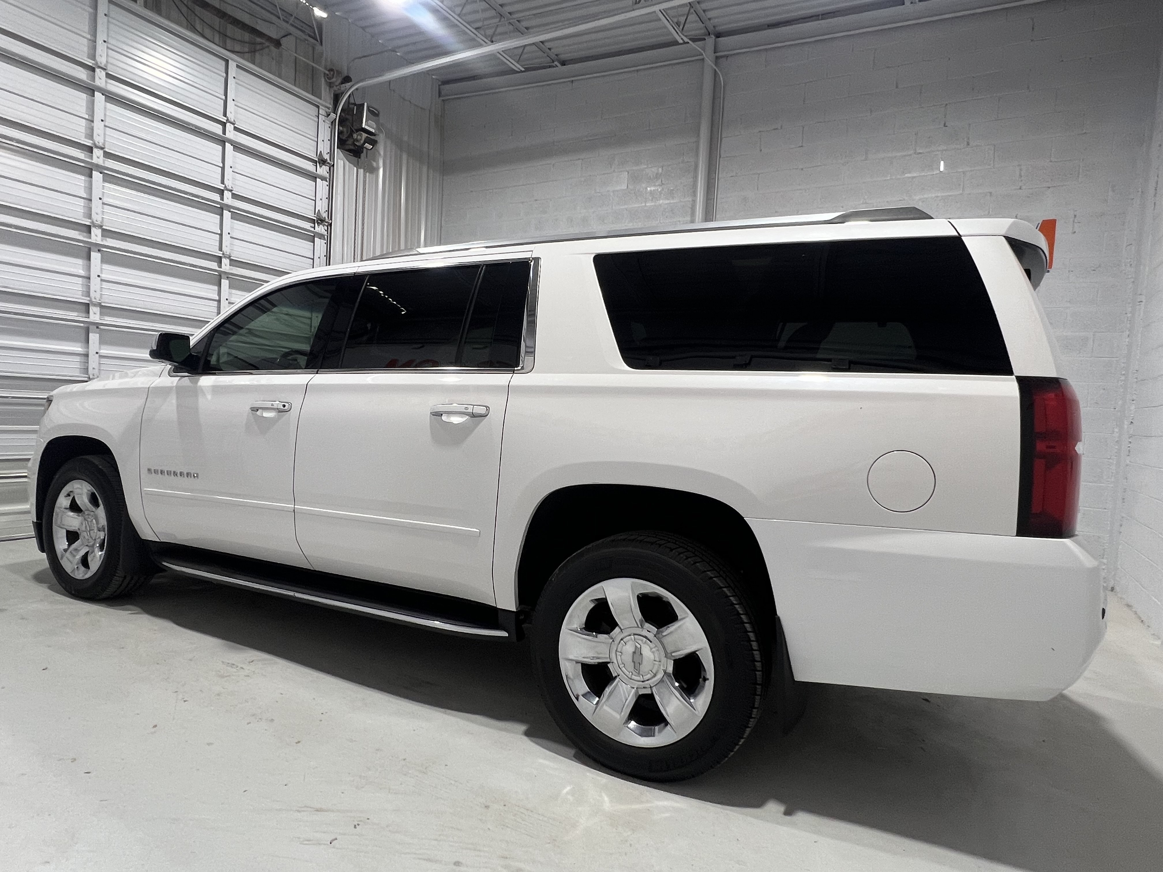 Used 2019 Chevrolet Suburban Premier AWD/4WD image 3