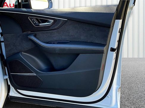 Certified 2022 Audi SQ7 Premium Plus w/ SQ7 Executive Package image 23