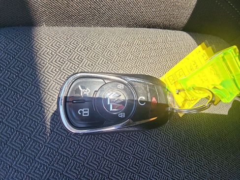 Used 2020 Buick Encore GX Select w/ Experience Buick Package FWD image 27
