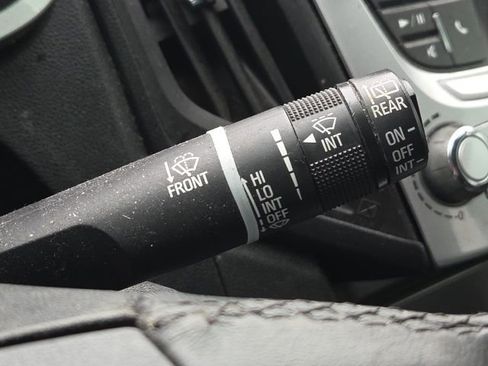 Used 2013 Chevrolet Equinox LT w/ Driver Convenience Package image 40