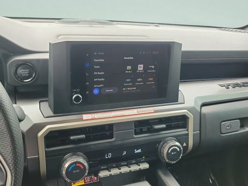 Used 2024 Toyota Tacoma SR5 w/ SR5 Upgrade Package AWD/4WD image 16
