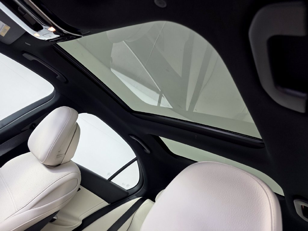 Certified 2023 Mercedes-Benz C 300 4MATIC Sedan image 12