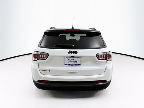 Used 2022 Jeep Compass Latitude w/ Sun and Sound Group AWD/4WD image 6
