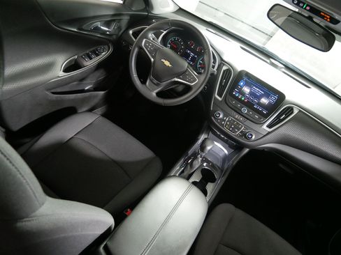 Used 2022 Chevrolet Malibu LT FWD image 9