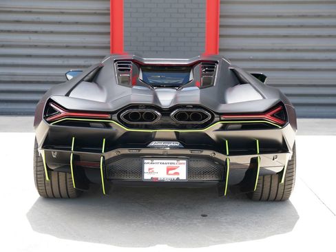 Used 2024 Lamborghini Revuelto AWD/4WD image 32