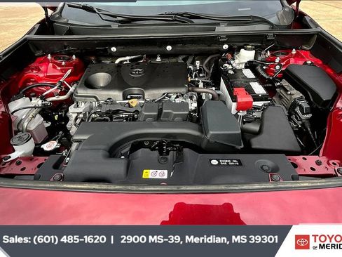 Used 2022 Toyota RAV4 XLE image 8