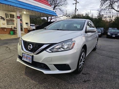 Used 2018 Nissan Sentra S image 1