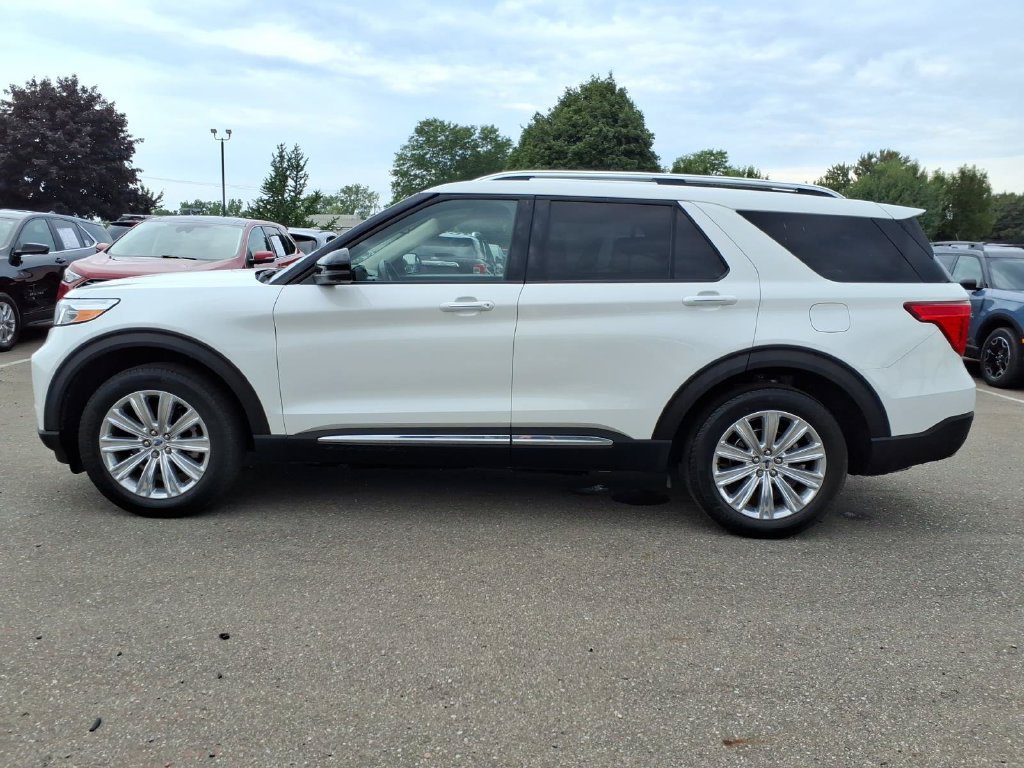 Used 2023 Ford Explorer Limited w/ Limited Technology Package AWD/4WD image 2