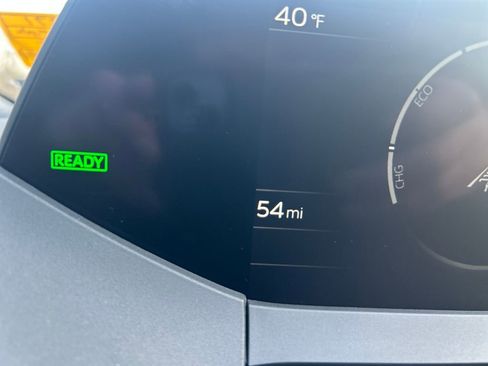 New 2026 Toyota Prius LE image 10