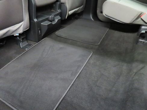 Used 2020 Ford F150 XLT image 54