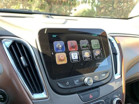 Used 2016 Chevrolet Malibu Premier w/ Driver Confidence Package image 21