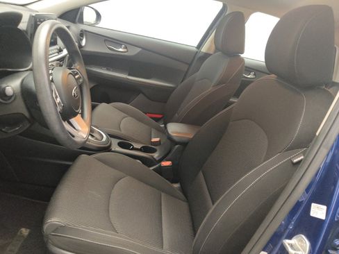 Used 2021 Kia Forte LXS FWD image 17