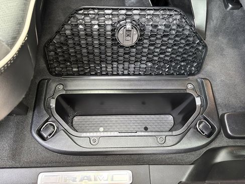 Certified 2021 RAM 1500 Laramie image 15