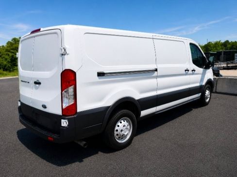 Used 2023 Ford Transit 150 Low Roof AWD image 5