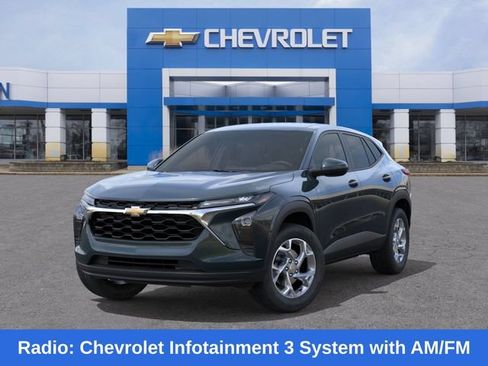 New 2026 Chevrolet Trax LS w/ LS Convenience Package FWD image 7