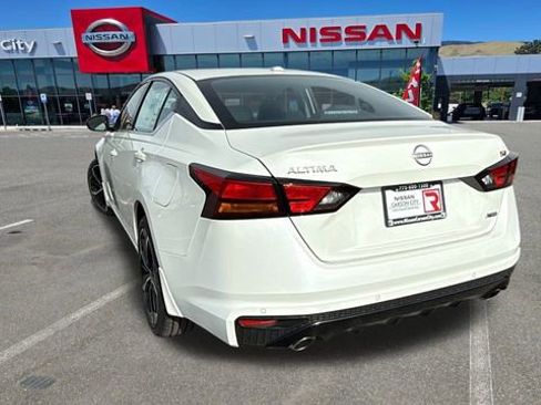 New 2025 Nissan Altima 2.5 SR image 5
