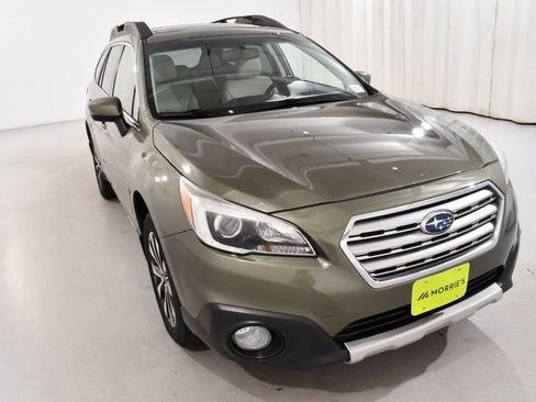 Used 2017 Subaru Outback 2.5i Limited w/ Popular Package #5 AWD/4WD image 4