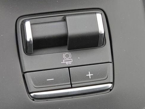 New 2026 GMC Sierra 1500 Denali w/ Denali Reserve Package image 9