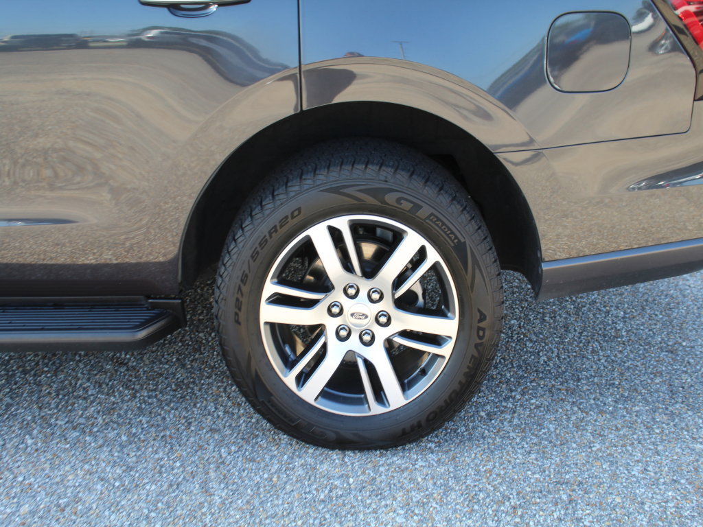 Used 2024 Ford Expedition Limited AWD/4WD image 20
