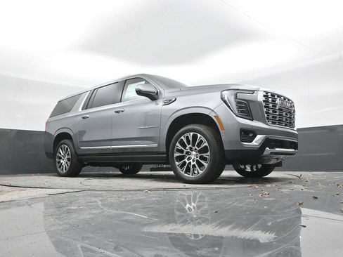 New 2026 GMC Yukon XL Denali w/ Sun & Power Step Package image 38