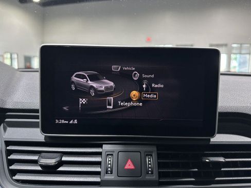 Used 2019 Audi SQ5 Prestige w/ Prestige Package AWD/4WD image 65