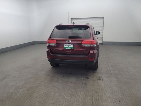 Used 2019 Jeep Grand Cherokee Laredo AWD/4WD image 7
