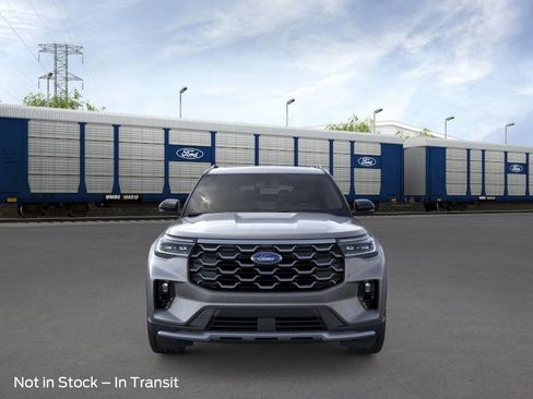 New 2026 Ford Explorer Platinum image 8