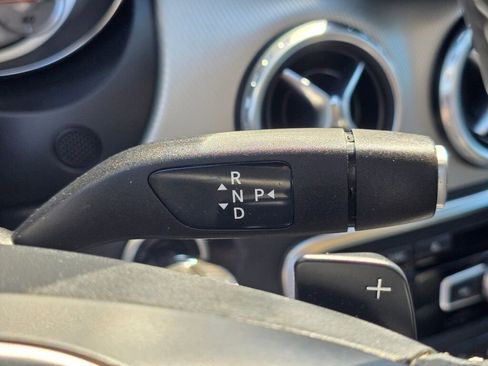 Used 2015 Mercedes-Benz GLA 250 4MATIC image 16