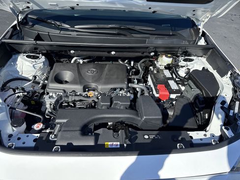 New 2025 Toyota RAV4 XLE AWD/4WD image 38
