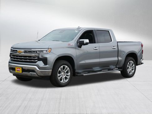 Certified 2025 Chevrolet Silverado 1500 LTZ image 3